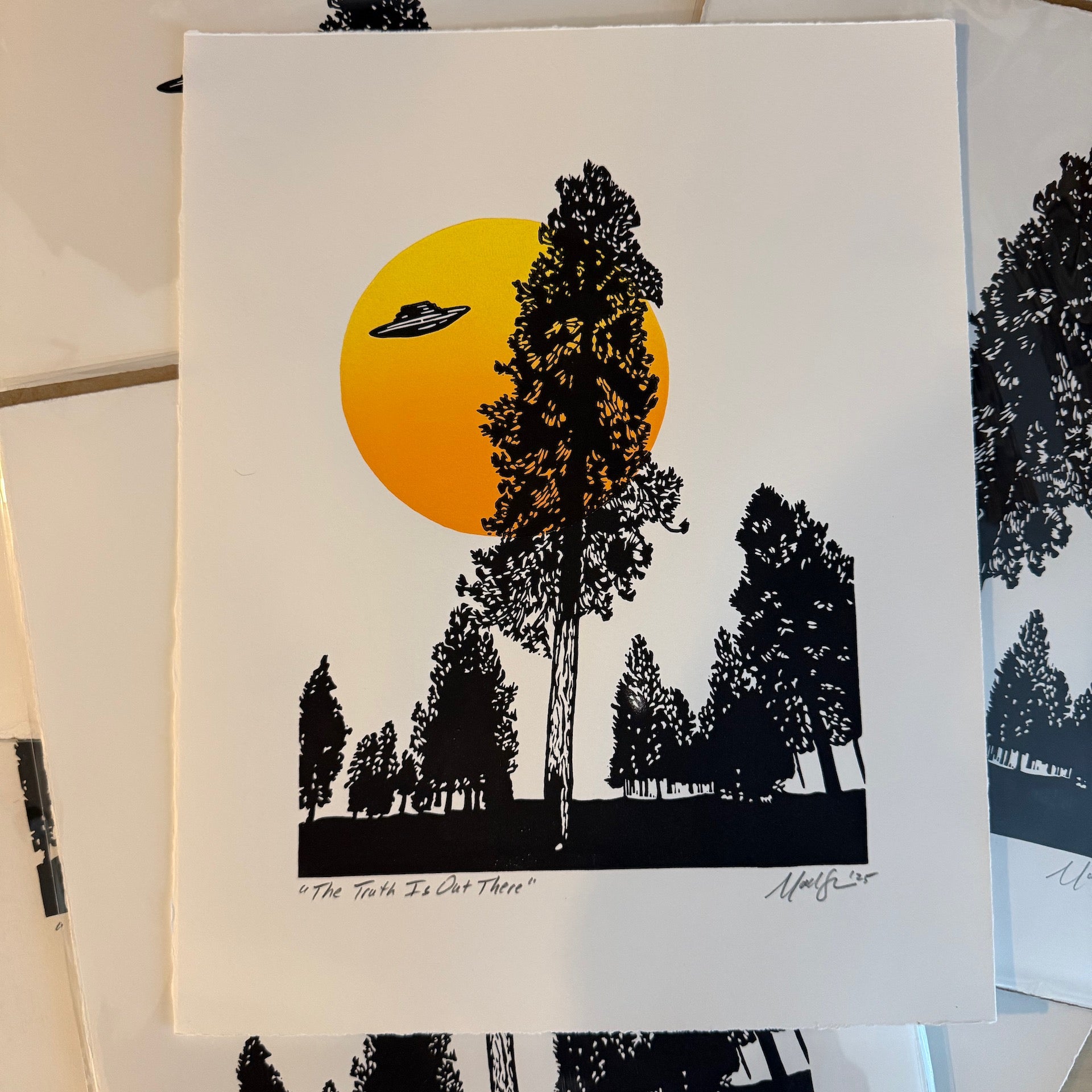 The Truth Is Out There - ORANGE GRADIENT